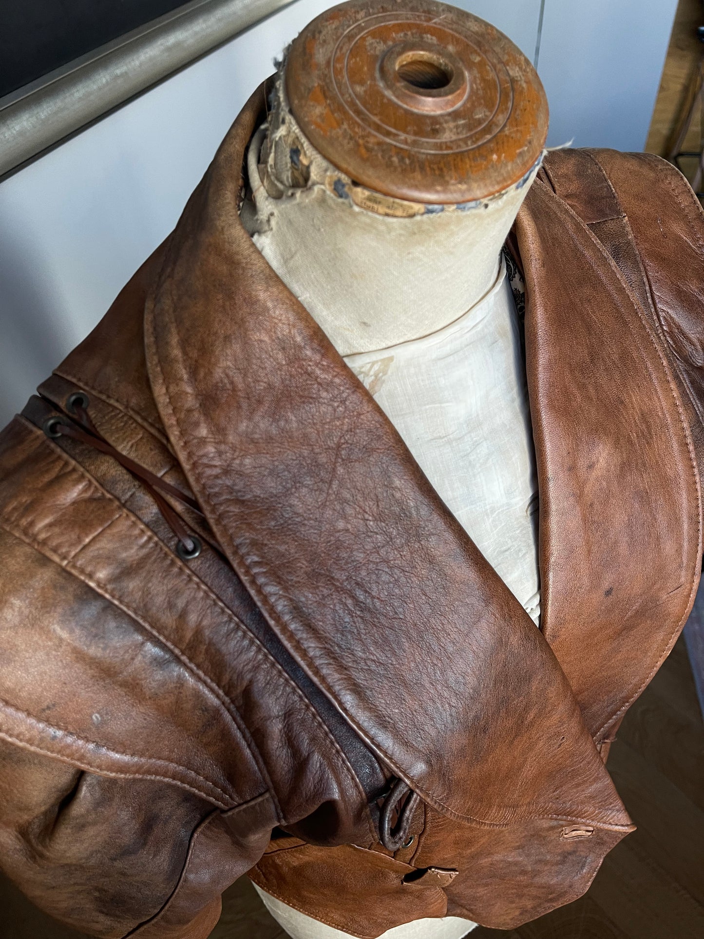 Wide Shoulders Venice Brown Leather Jacket