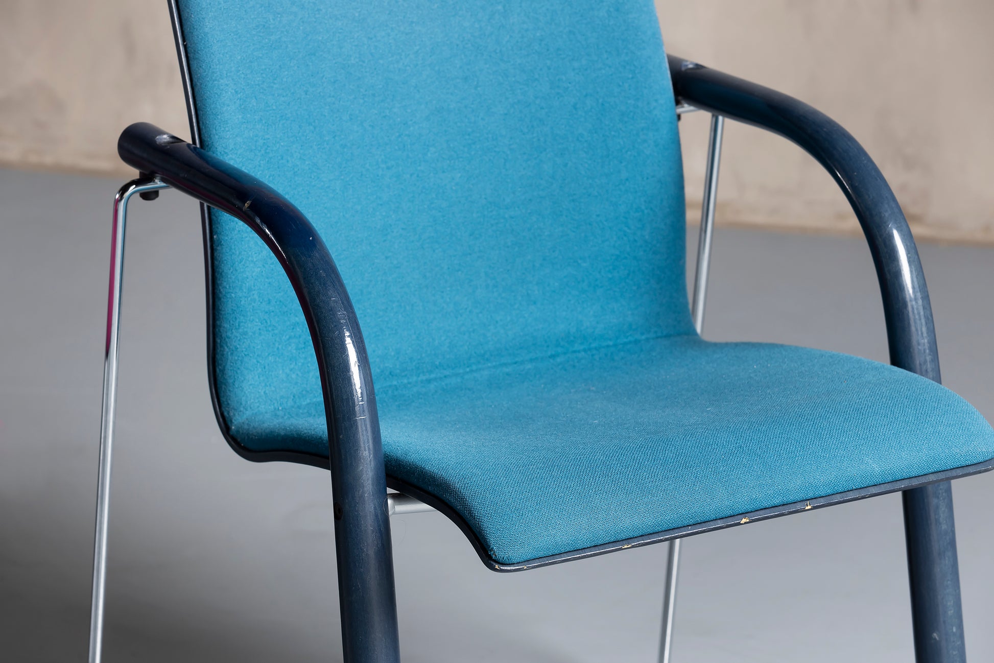 blue retro chair