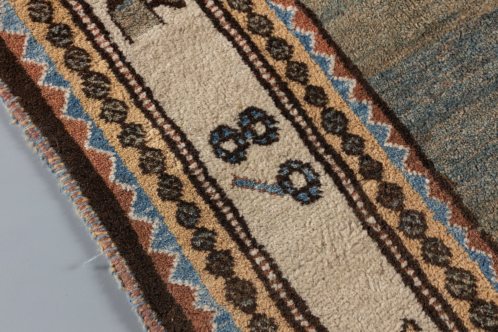 oriental rug number detail