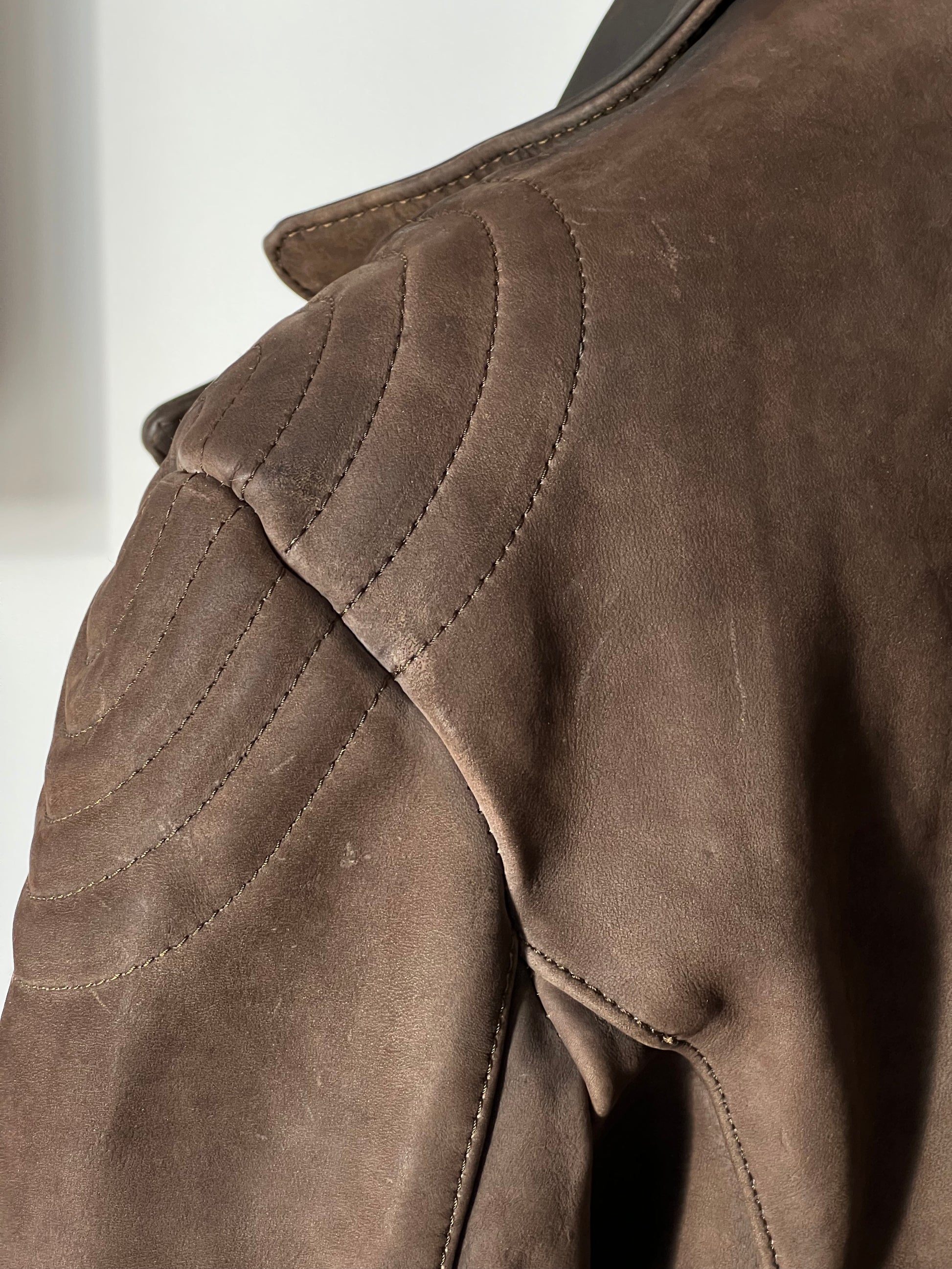brown suede leather women’s jacket shoulder
