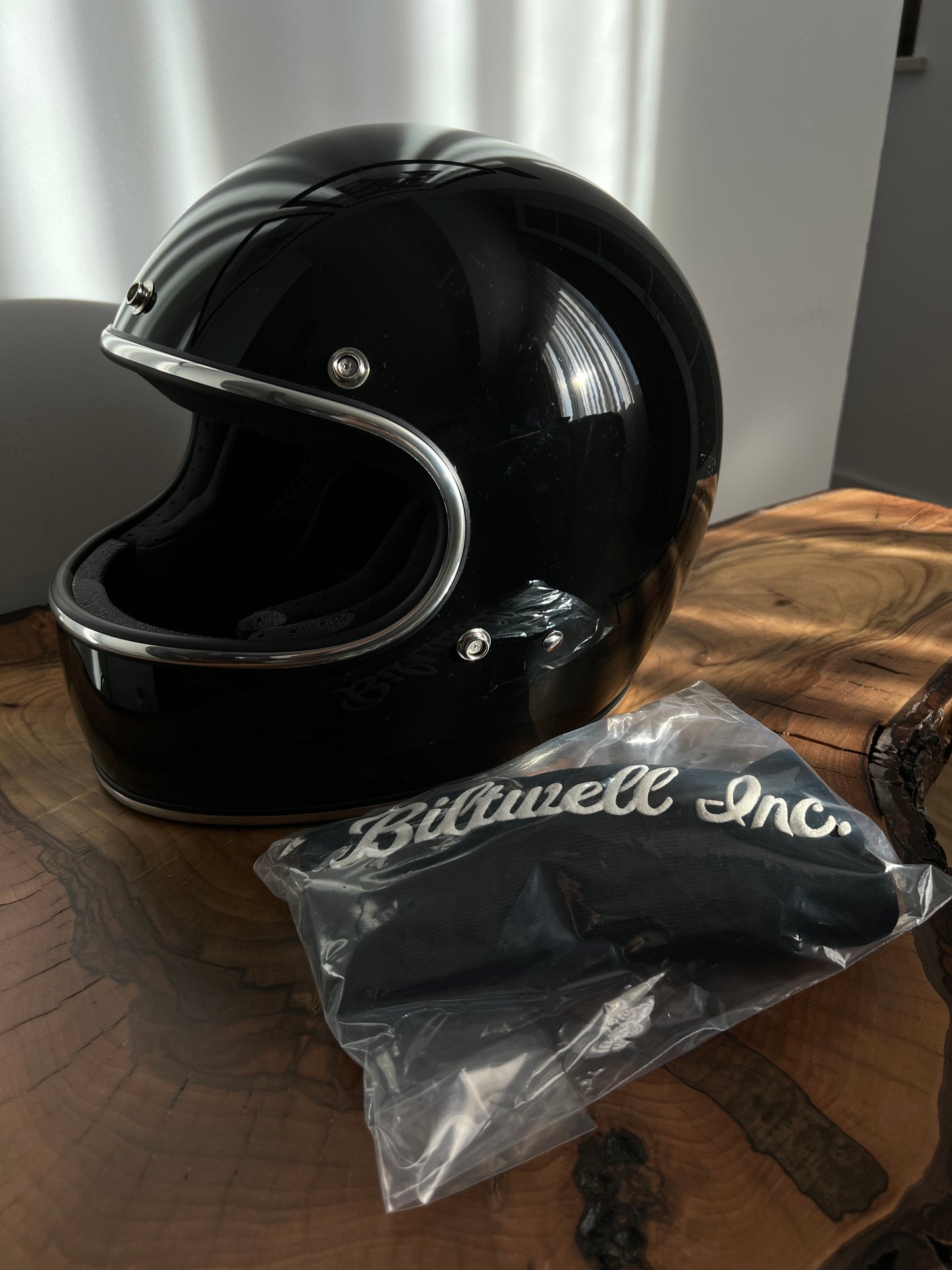 Biltwell Gringo S Helmet with strap